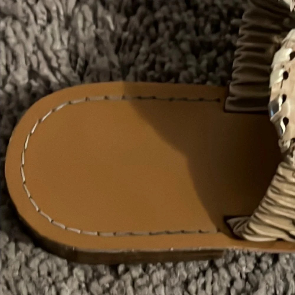 Elegant Tan Sandals with Floral Accents